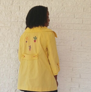 Larry Levine yellow babydoll jacket with pink lining size p/s